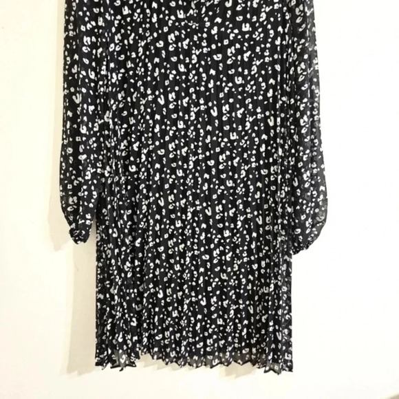 Nine West Pleated Georgette Dress - Picture 5 of 5